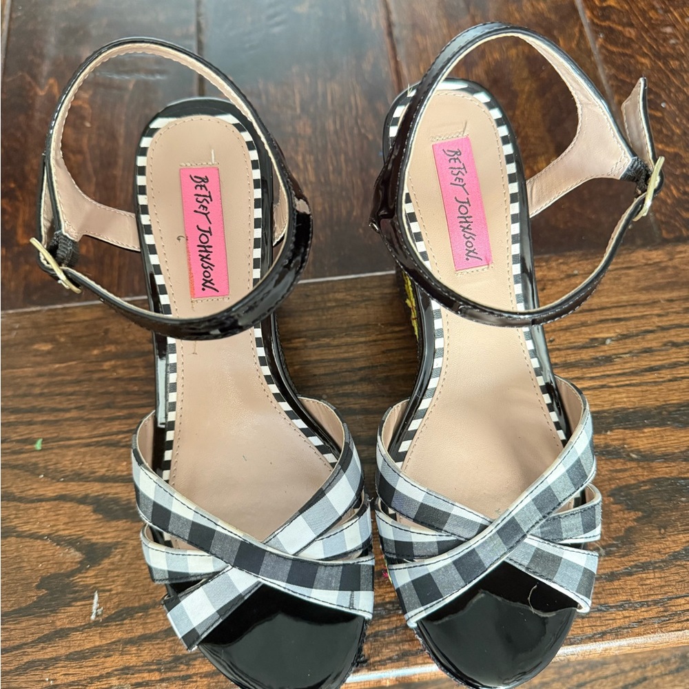Betsey Johnson Black and White Strappy Sandals